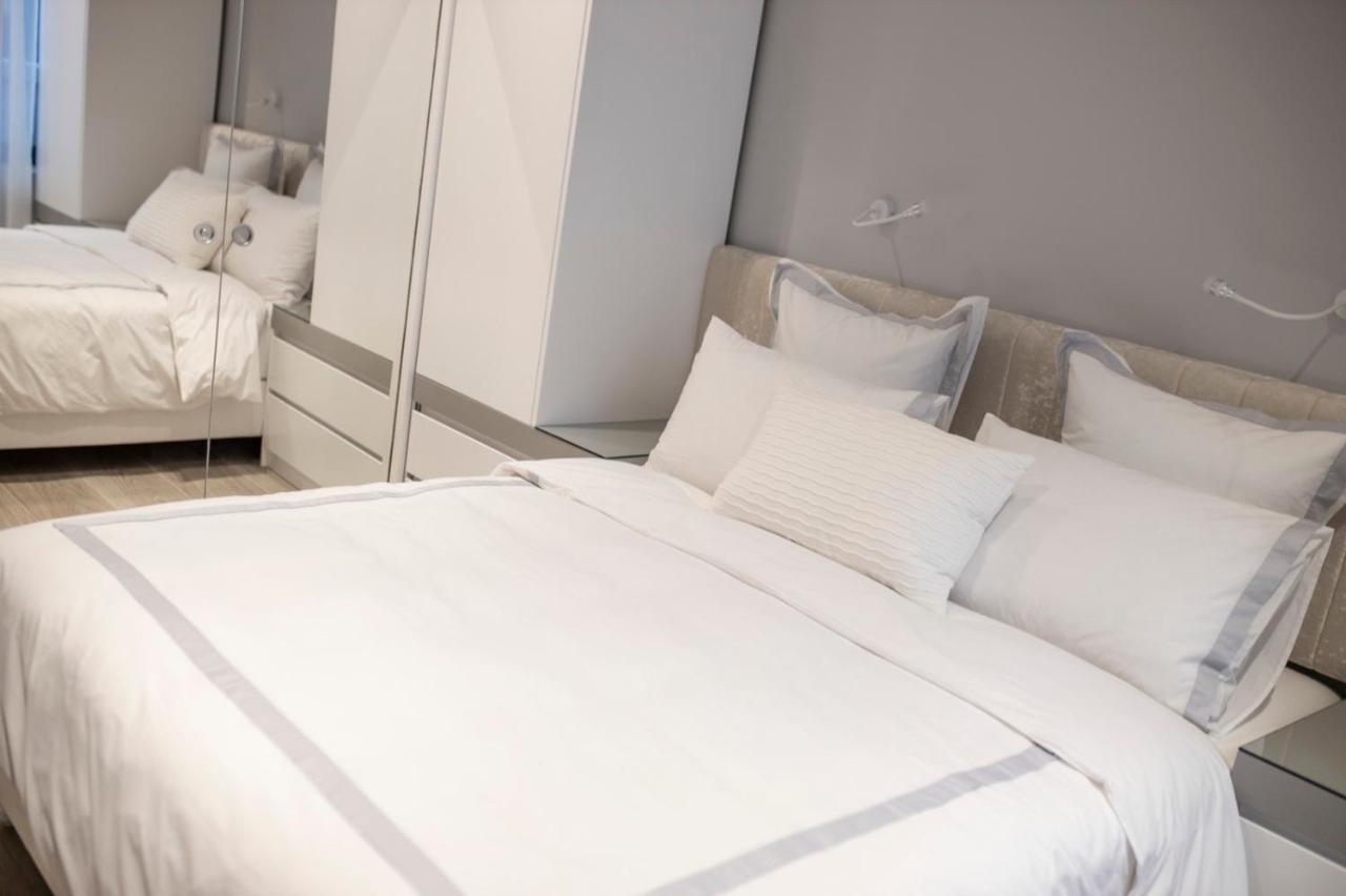 Pupin Palace Apartments Újvidék Kültér fotó