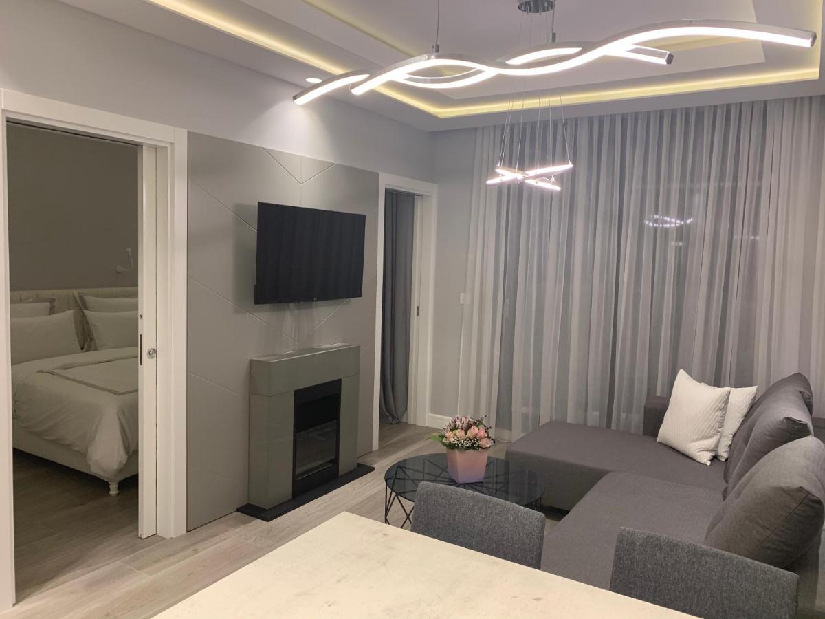 Pupin Palace Apartments Újvidék Kültér fotó